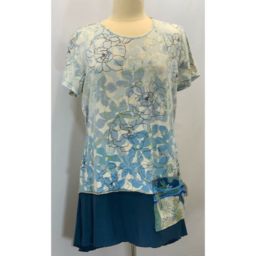 Blue womens floral repurposed knit shirt into Tunic in size XL - Robin Boutique-Boutique    &.  Reloved Fabrics